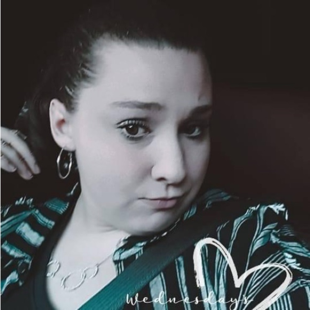 Meet your Posher, Rebecca
